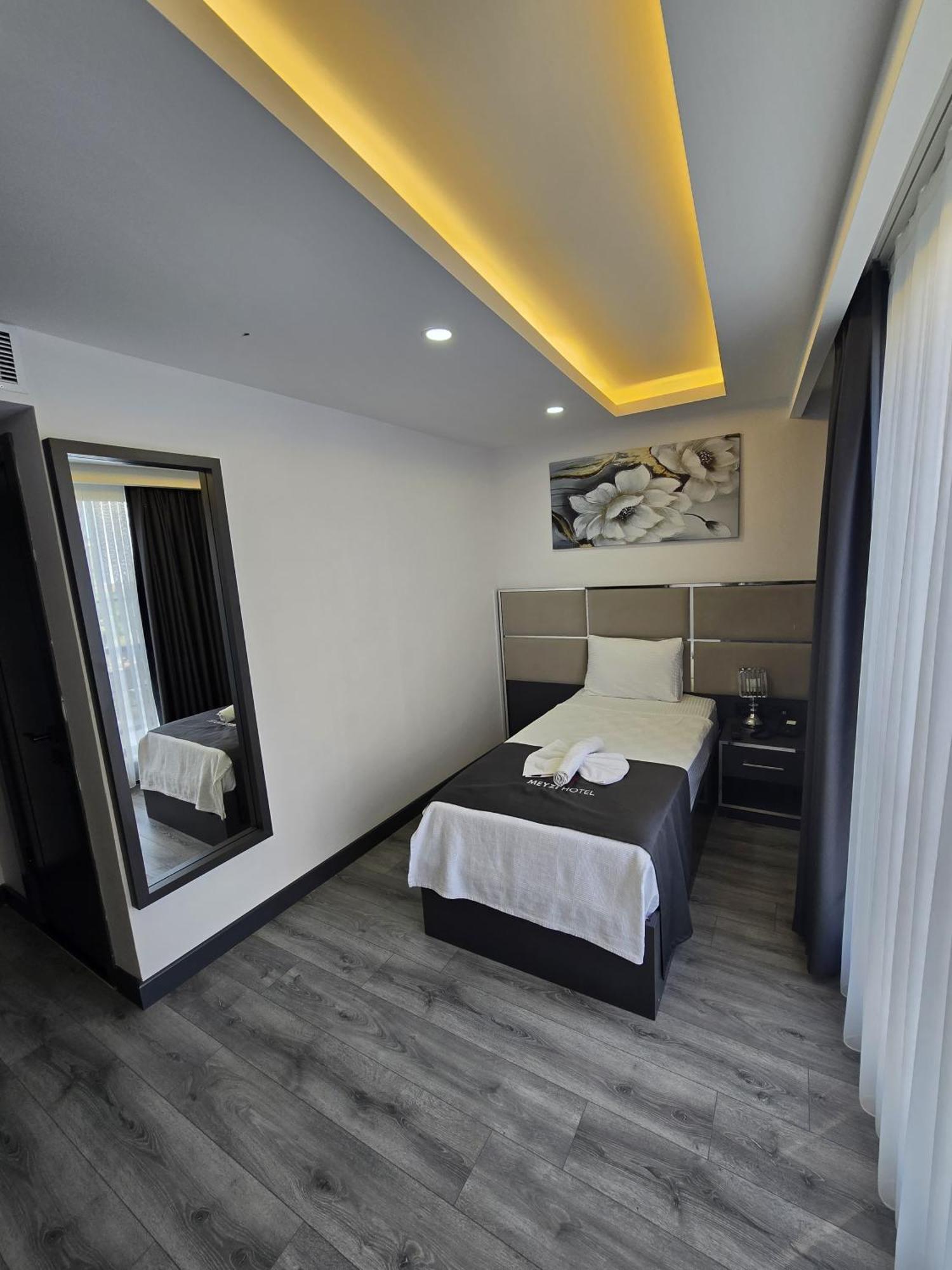 Meyzi Hotel Κωνσταντινούπολη Εξωτερικό φωτογραφία